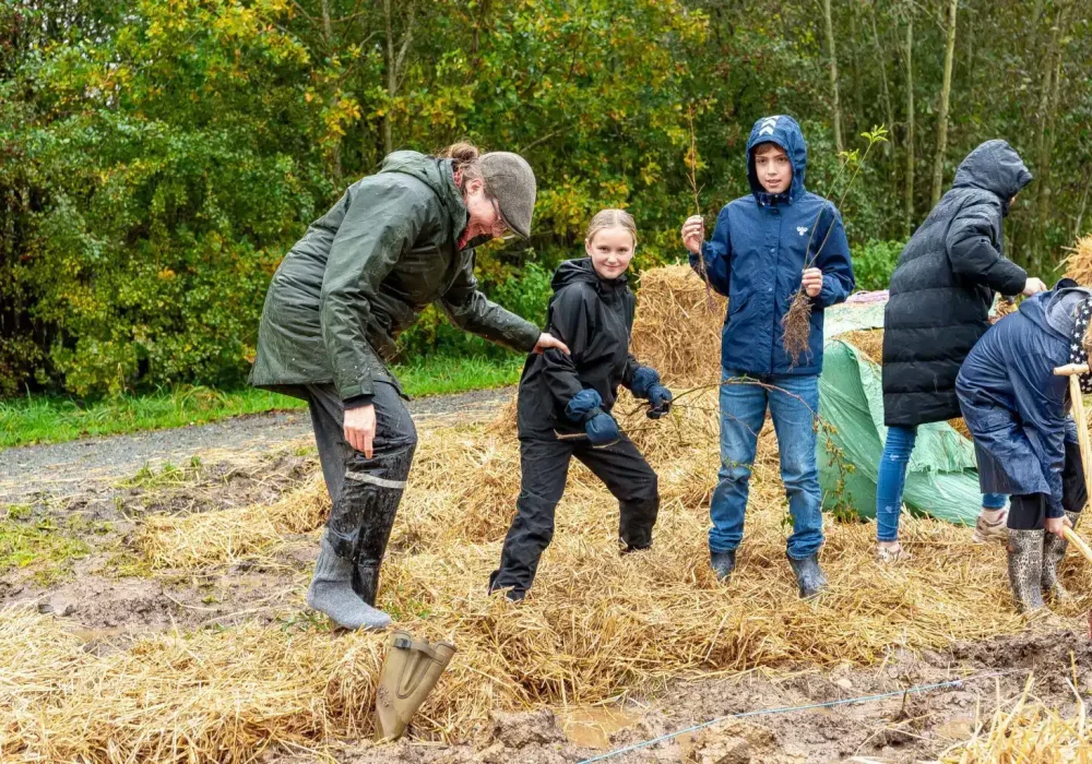 311023-Bakkeskolen-planter-skov-04-foto-BlumePress-1536x1024